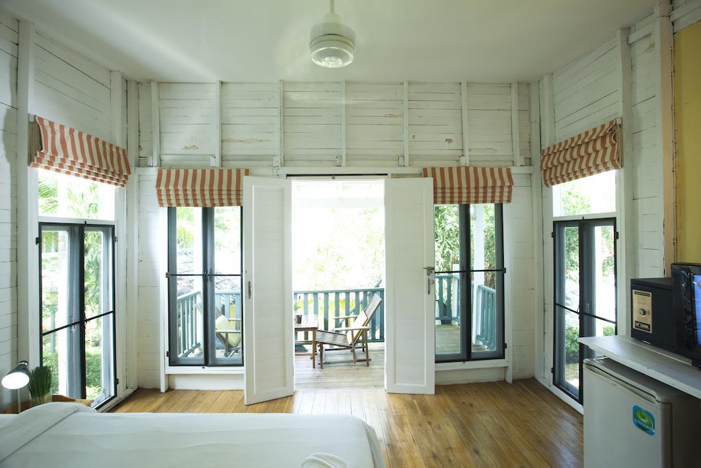 Sunshine Inn Resort Khao Lak Værelse billede