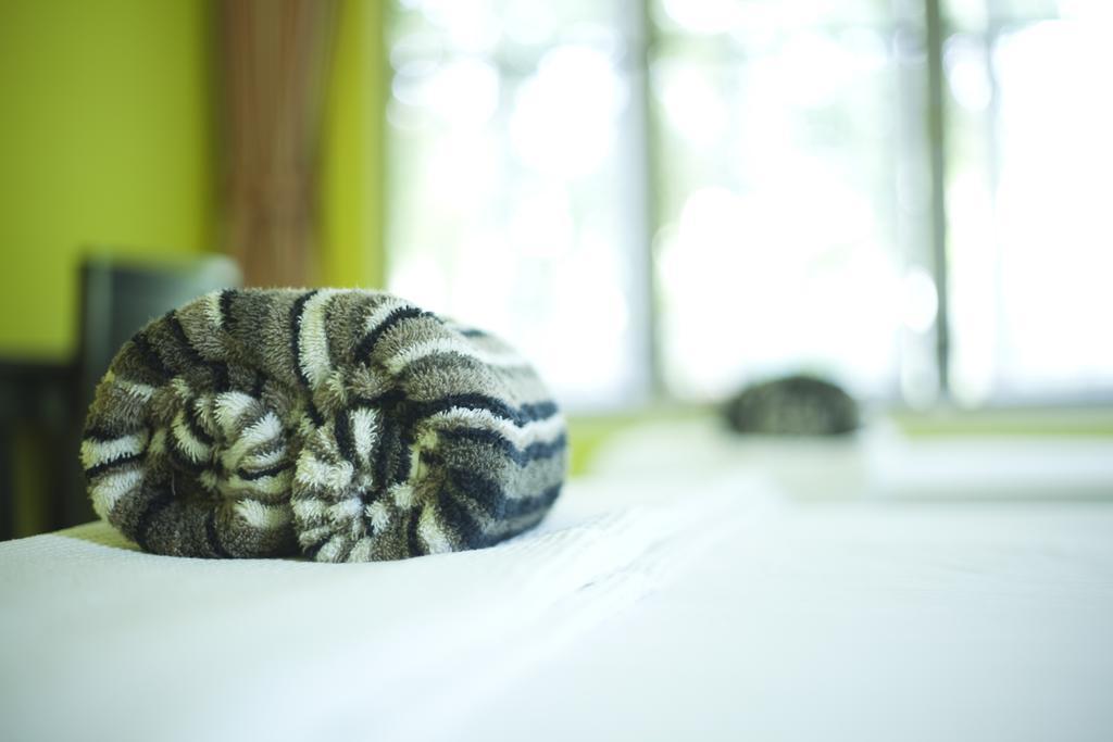 Sunshine Inn Resort Khao Lak Værelse billede
