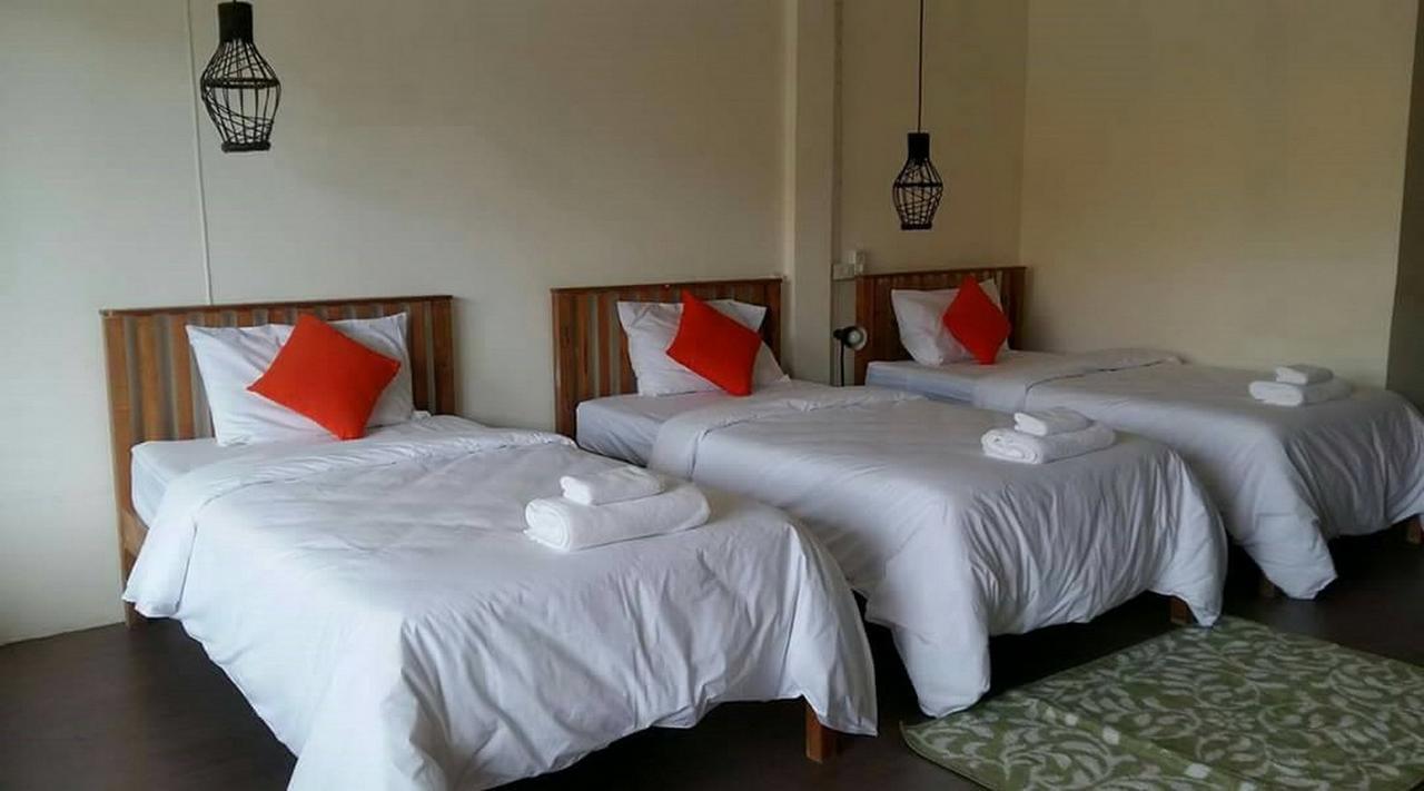 Sunshine Inn Resort Khao Lak Eksteriør billede