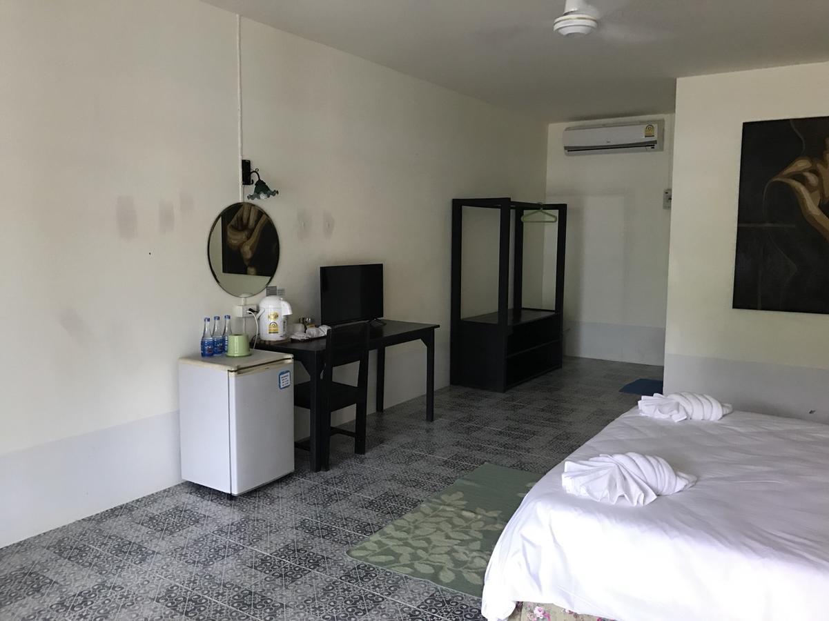 Sunshine Inn Resort Khao Lak Eksteriør billede