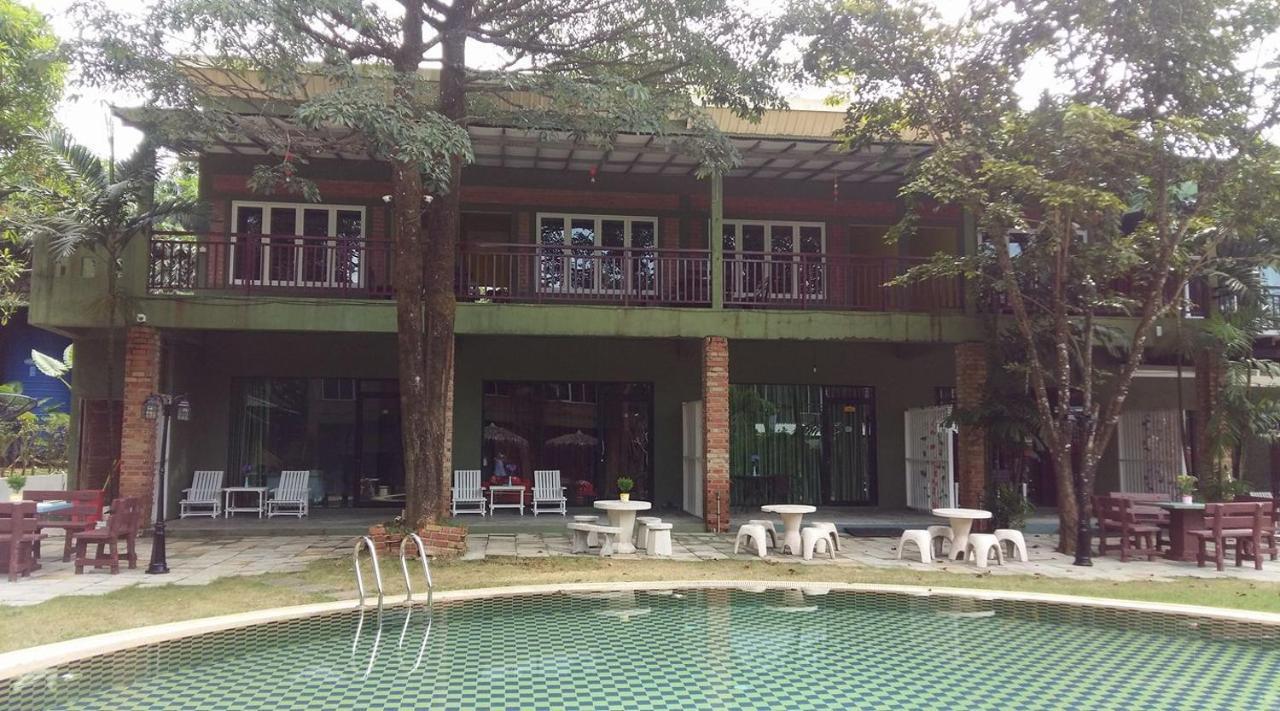 Sunshine Inn Resort Khao Lak Eksteriør billede